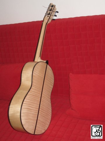 Flamed Maple Classical guitar 02